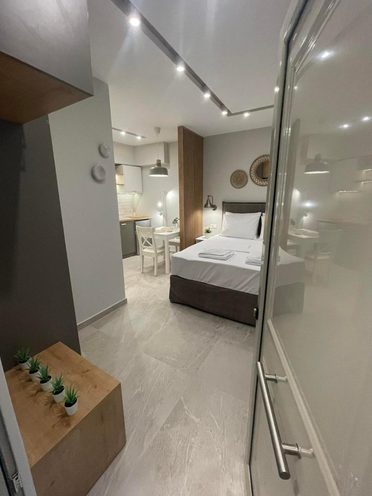 Armonia Small Luxury Apartments Ierápetra Quarto foto